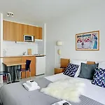 Serviced 4* לה לילה